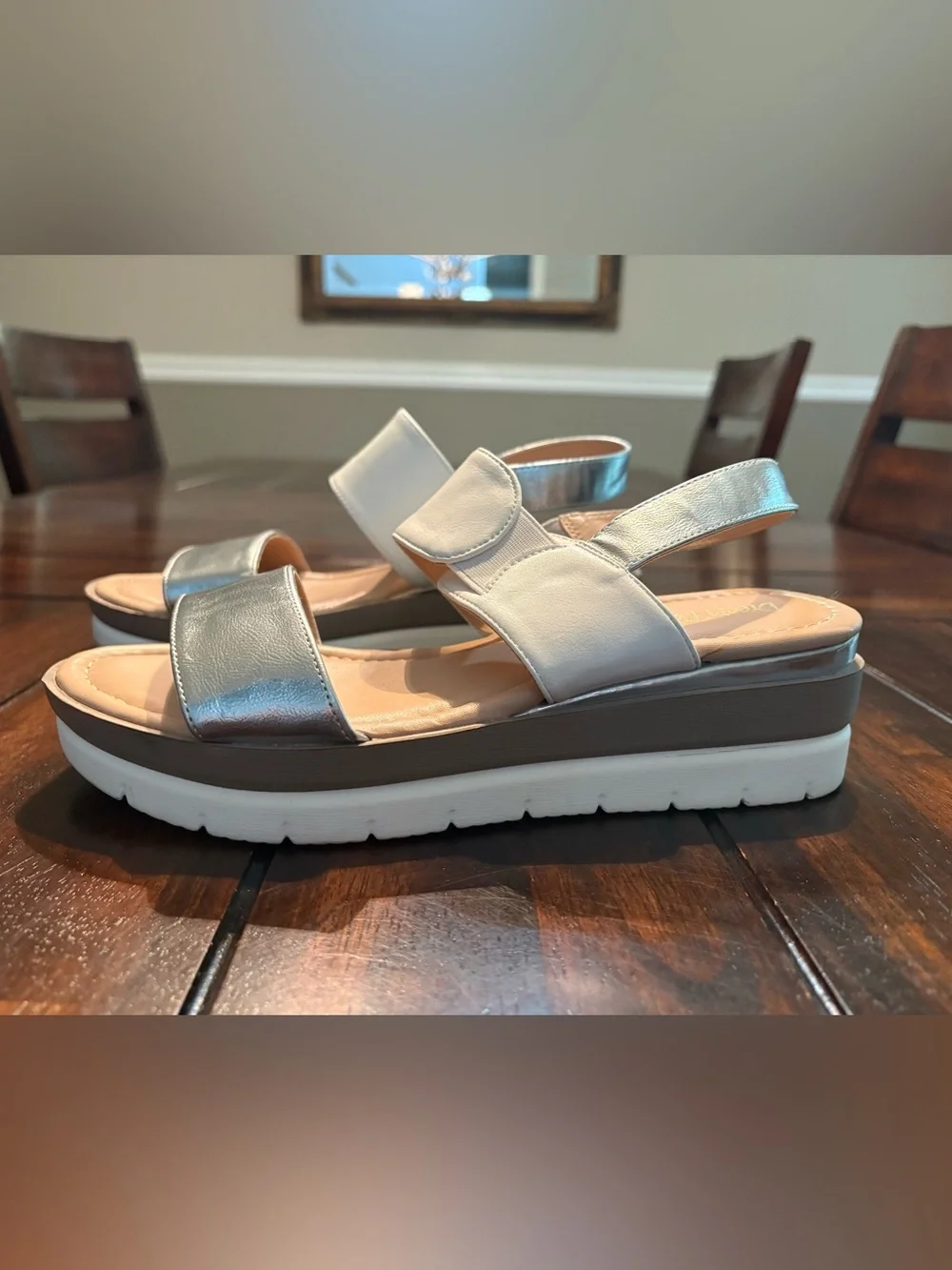 Dream Pairs Silver Metallic and White Platform Slingback Sandals Size 8.5